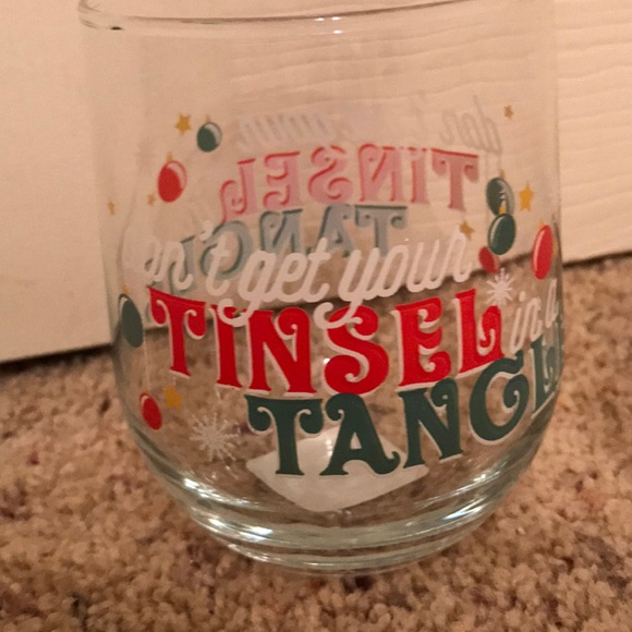 Don’t Get Your Tinsel in a Tangle stemless glass - Picture 2 of 8